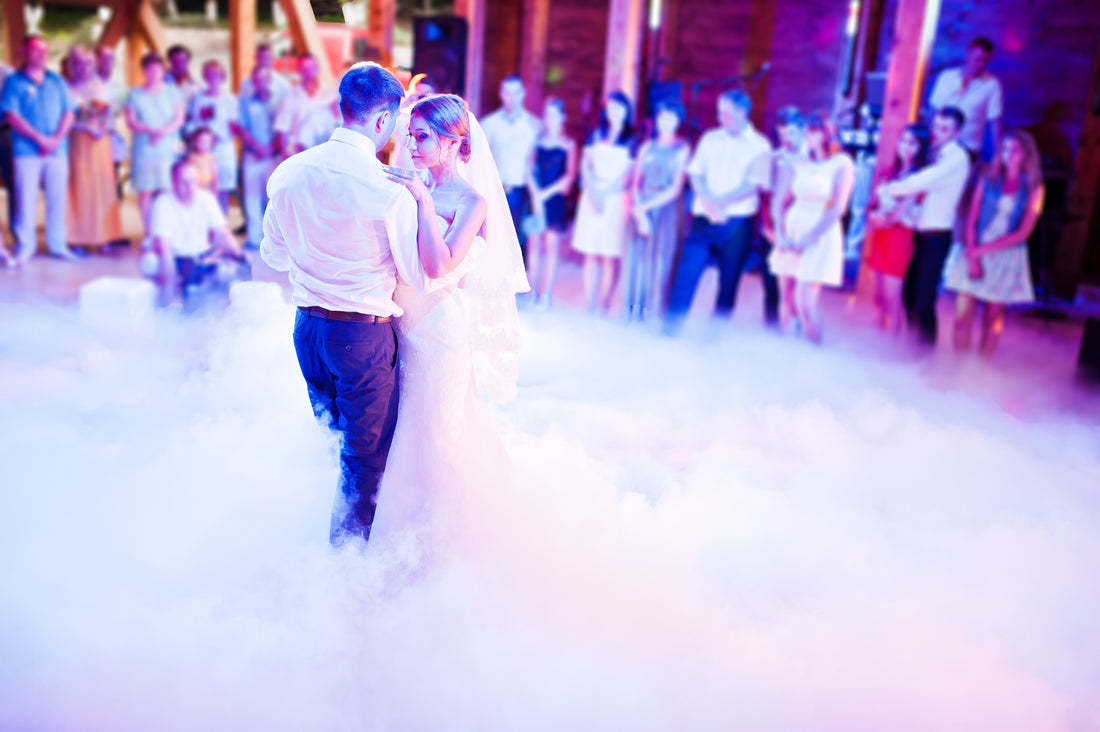 Creative Ways to Use Wedding Signage: From Aisle to Dance Floor